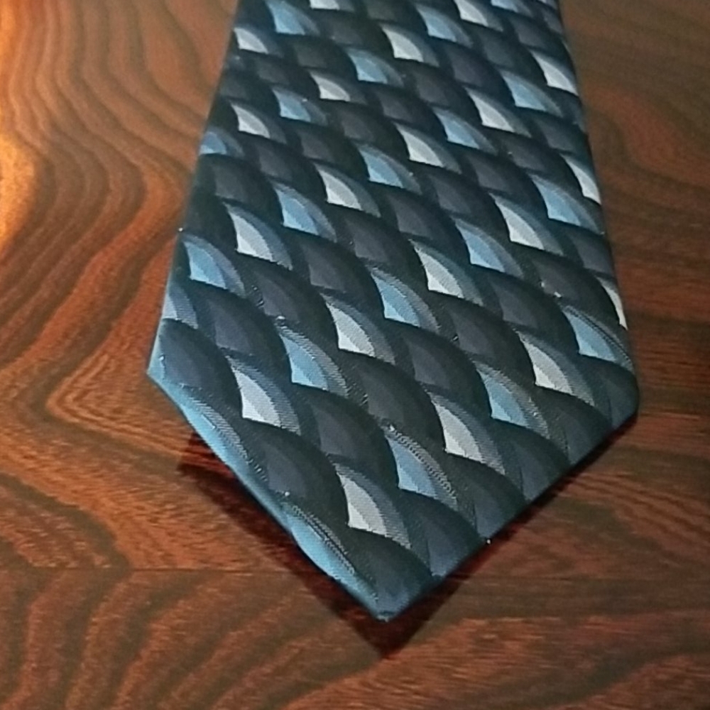 Sun River Tie